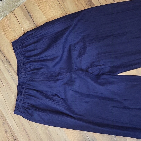 ALLISON DALEY Blue Jordanie Crinkle Pull-on Straight Leg Pants - Picture 3 of 11